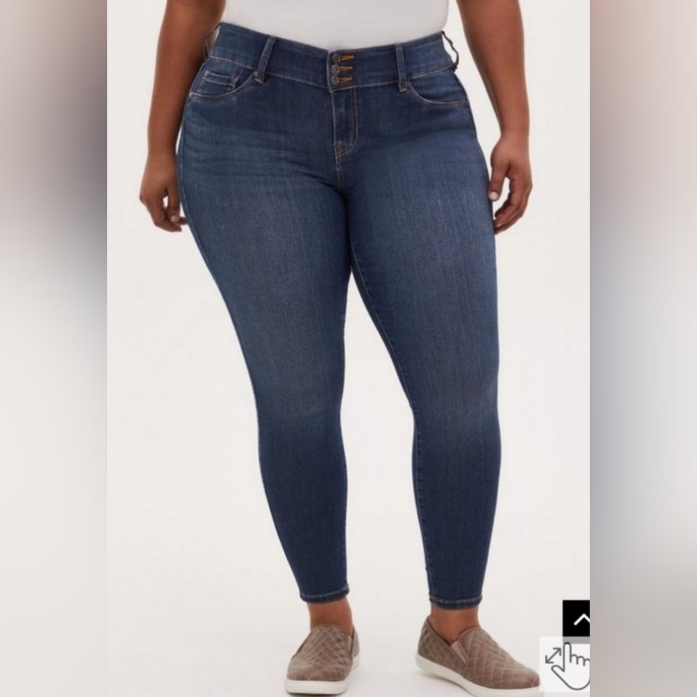 New! Torrid cascade blue jegging jeans size 16s